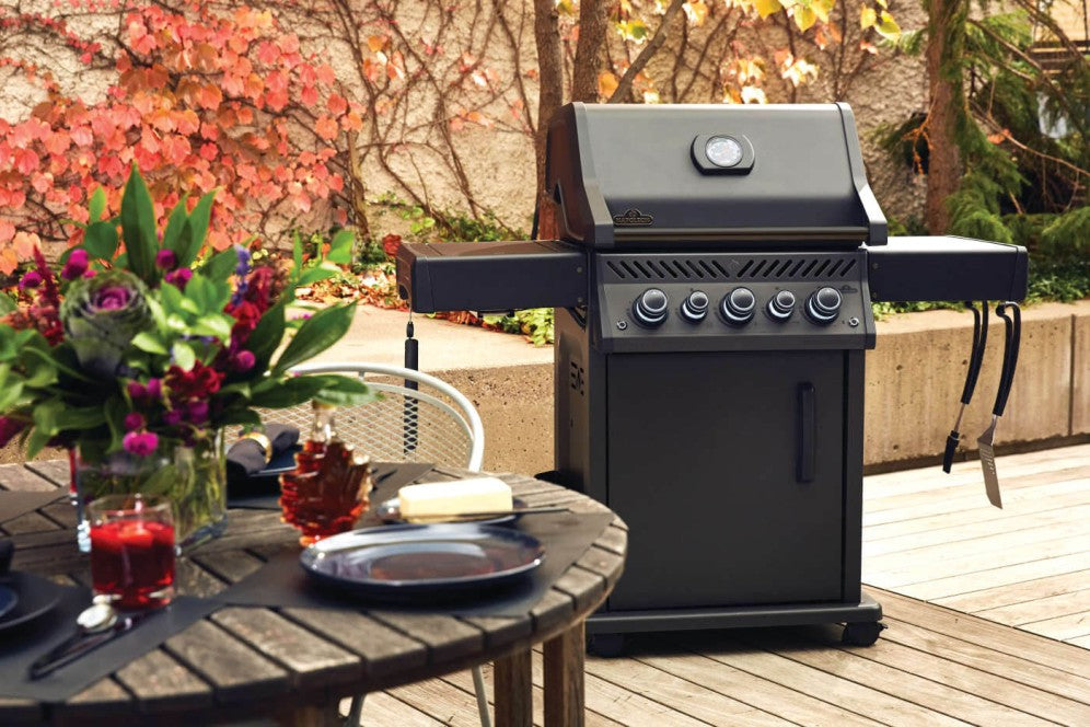 Napoleon Phantom Rogue SE 425 RSIB Gasgrill